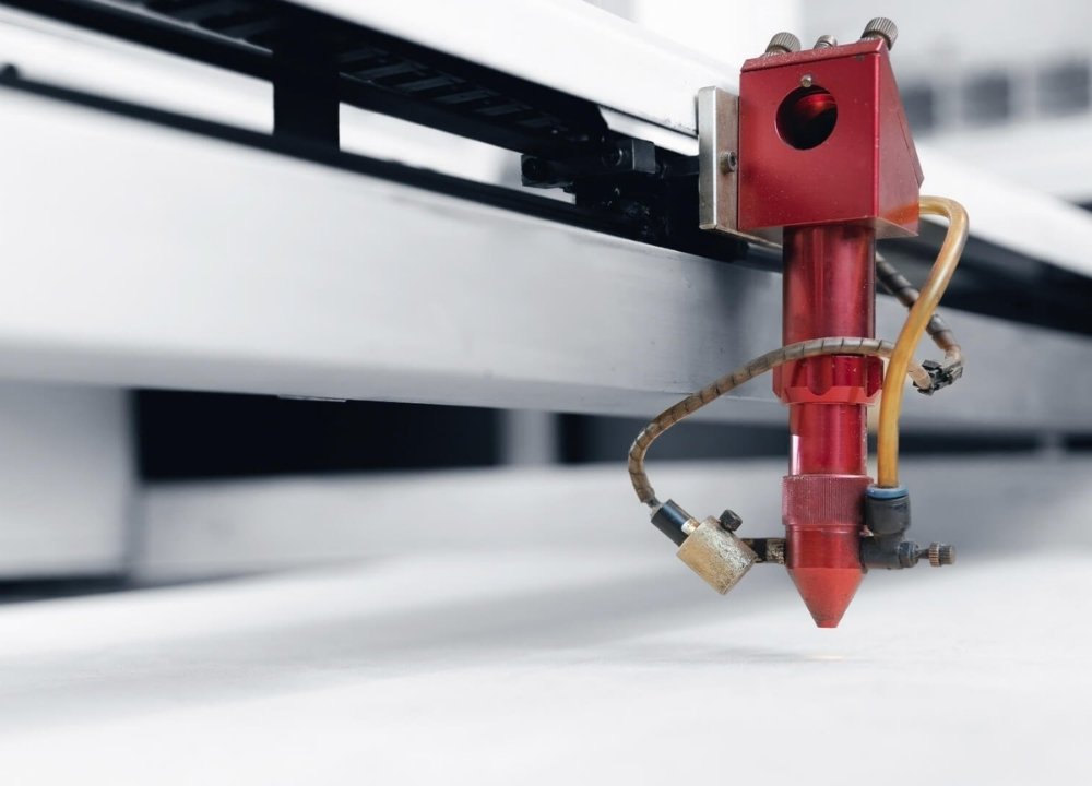 Cấu tạo của máy cắt sắt laser mini