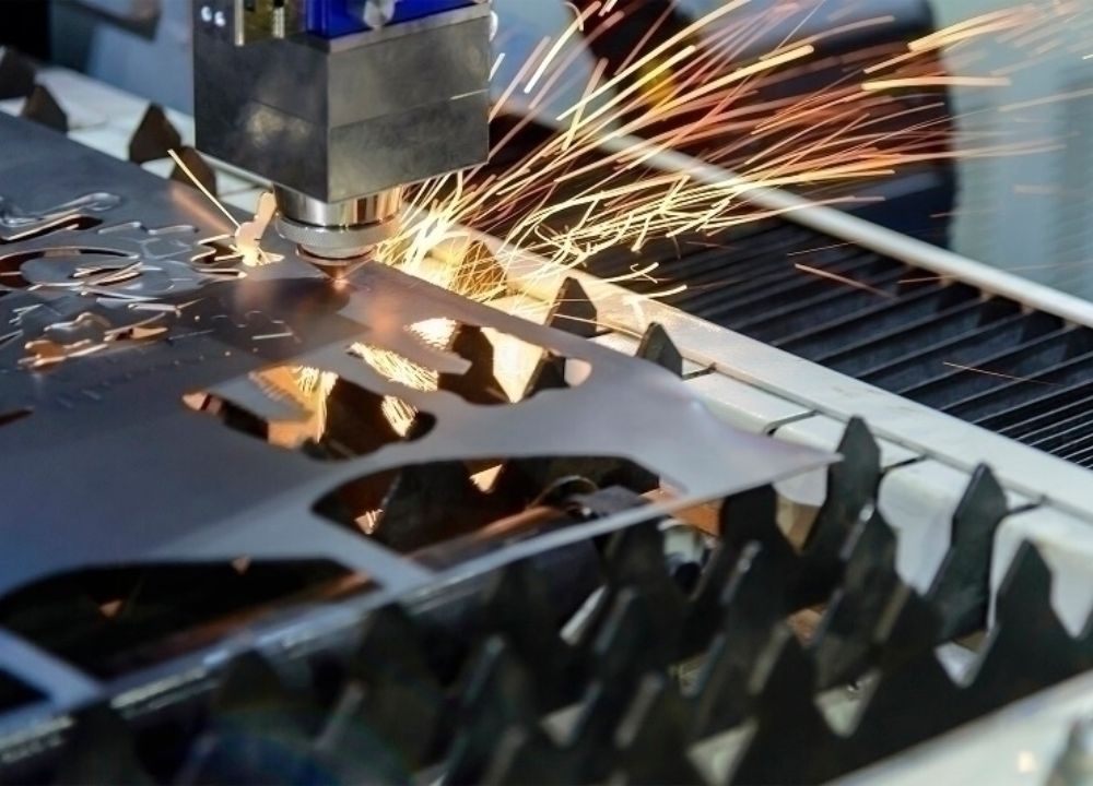 Ứng dụng máy cắt laser trong sản xuất